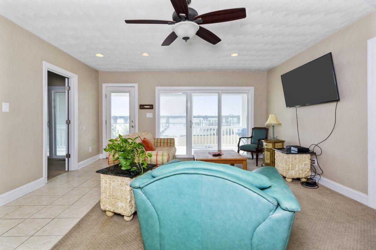 Water Front Delight On The Bay Home نورفولك المظهر الخارجي الصورة